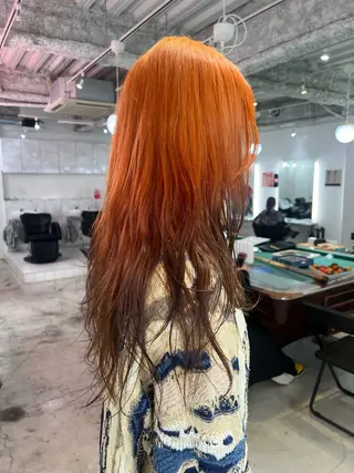 セミロング 💥ウルフカット デザインあんな💥のヘアスタイル