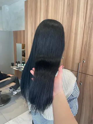 ロング RIN⌇ レイヤー⌇ 艶カラー🌙のヘアスタイル