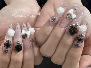 ネイル One plus StudioNailのネイルデザイン