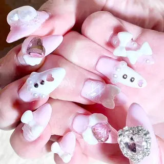 ネイル Lumo所属・めろち ちゃんのネイルデザイン