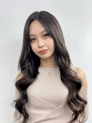 ロング カラー alpha. カラーエクステ下妻のヘアスタイル