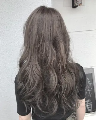 ロング カラー レイヤーカット匠 イソザキノリユキのヘアスタイル