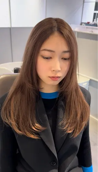 ロング カラー 関根 桃羽のヘアスタイル