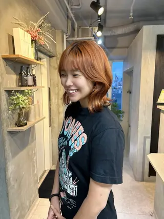 ミディアム 心斎橋ヘアカラー ブリーチmarinaのヘアスタイル