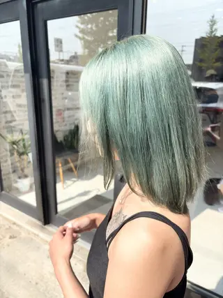 ミディアム 小沢 真澄のヘアスタイル