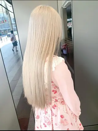 ロング カラー Selene hair 難波店のヘアスタイル