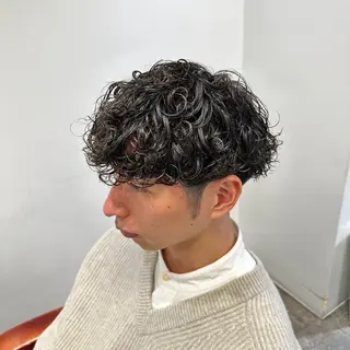 ショート パーマ メンズ KAEDE【似合わせ 垢抜けヘア】のヘアスタイル