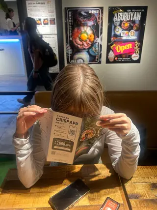 ショート あやめ🪽 オリーブ/ハイトーンのヘアスタイル