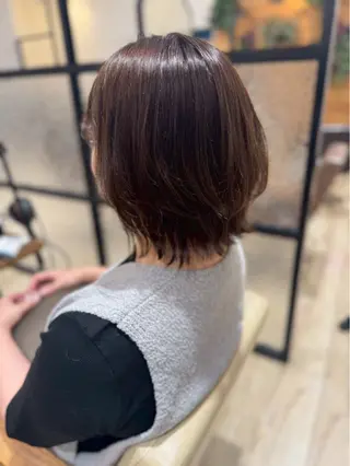 ミディアム カラー 伊藤 梨緒のヘアスタイル