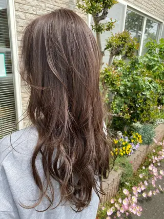 ロング カラー 永沼 真依のヘアスタイル