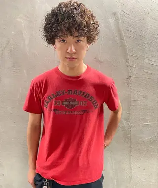 ミディアム パーマ メンズ パーマ、髪質改善 カズマのヘアスタイル