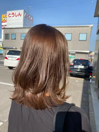 ミディアム カラー くろだ まみのヘアスタイル