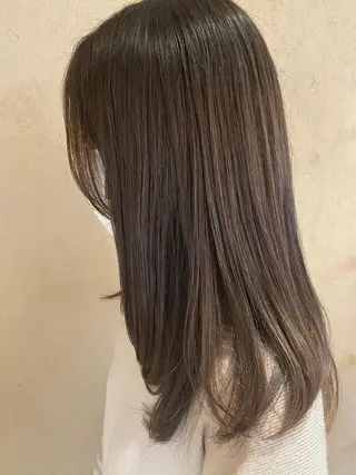 セミロング 飯島 美海のヘアスタイル