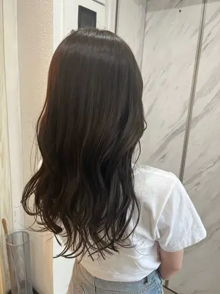 ロング カラー ヘアアレンジ 🐻‍❄️森山愛結美 🤍N°uairoのヘアスタイル
