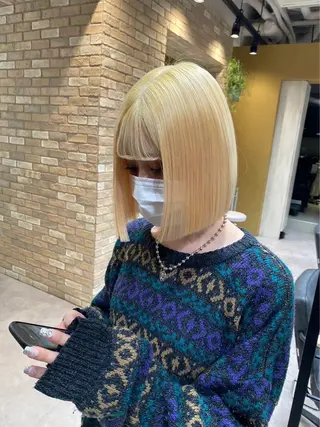 セミロング ハイトーン/レイヤー /メンズパーマのヘアスタイル