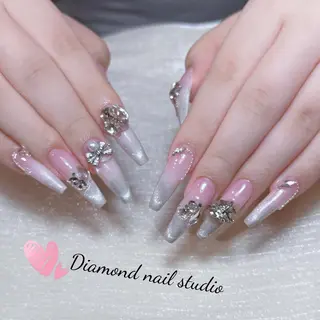 ネイル Diamond 🧚🏻‍♀️のネイルデザイン