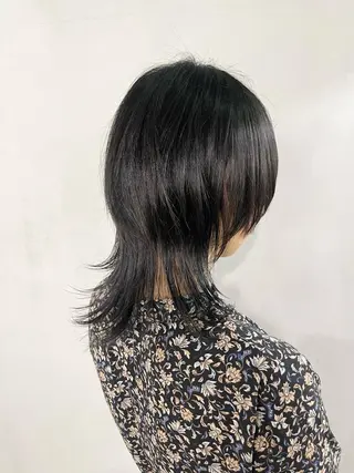 ミディアム 柏 ウルフ/レイヤー 田中佐和🐺のヘアスタイル