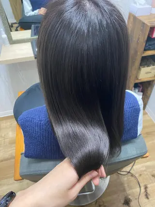 ロング TELA HAIRのヘアスタイル
