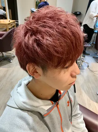 カラー メンズ エクステ KAZUMAのヘアスタイル