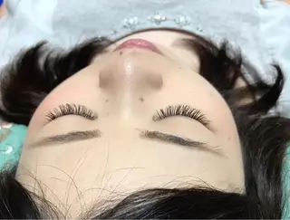 マツエク・マツパ 美容室ardmento 内 Lycka所属・Lycka リュッカのマツエク・マツパデザイン