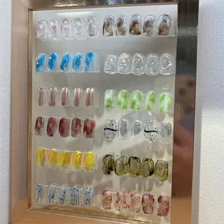 ネイル 内田 里穂のネイルデザイン