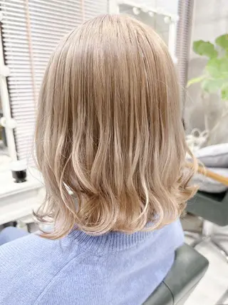 セミロング カラー ヘアアレンジ Days 透明感カラーのヘアスタイル