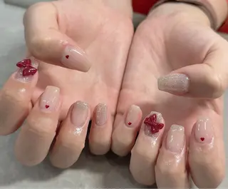 ネイル LAVISH nanamiのネイルデザイン