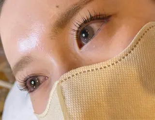 マツエク・マツパ 桑野 葵のヘアスタイル