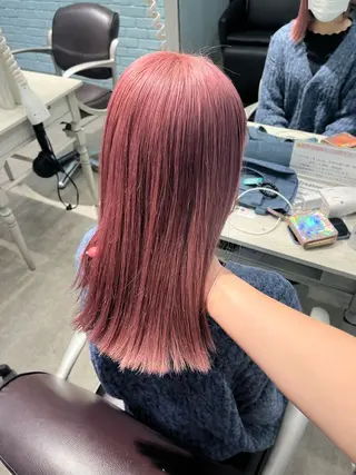 セミロング カラー ヘアアレンジ 🩶【推しハイトーン 】yuzu🩶のヘアスタイル