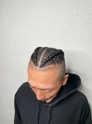 メンズ コーンロウ／ブレイズ SYUのヘアスタイル