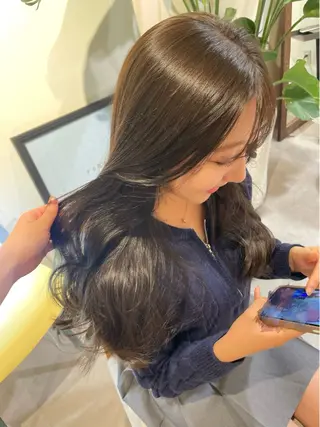 ロング カラー 若月 あやかのヘアスタイル