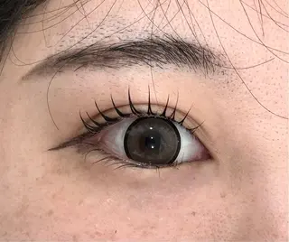 マツエク・マツパ Fiara 四条烏丸店所属・Fiara四条烏丸店 三浦やすみんのマツエク・マツパデザイン