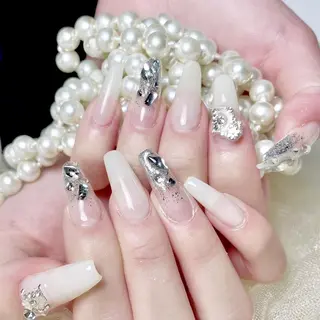 ネイル Hanya 🌈のネイルデザイン