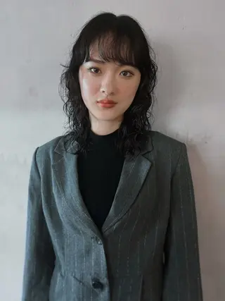 ミディアム パーマ 似合わせパーマ 癖毛カットのヘアスタイル