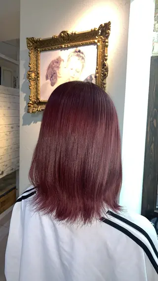 ミディアム カラー 小嶋 美里のヘアスタイル