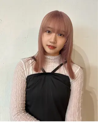 セミロング cashel fukaのヘアスタイル