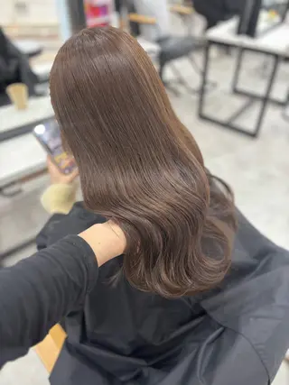ロング Megu/ベージュ/ 透明感カラーのヘアスタイル