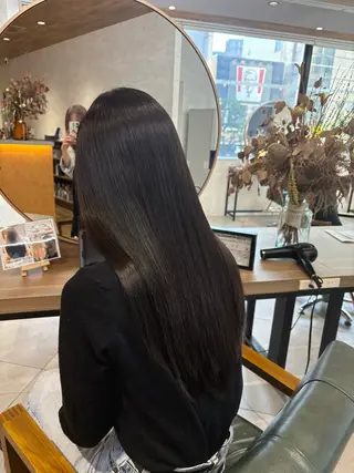 ロング 🧸艶ブリーチ/深み カラー🌺Noa🌺のヘアスタイル