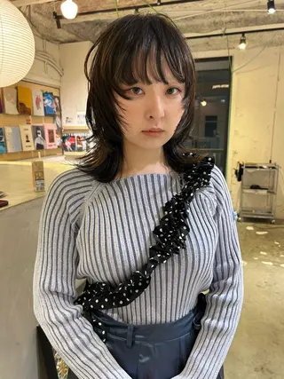 ミディアム カラー Loom.所属・村上雅人 ナチュラルモードのヘアスタイル