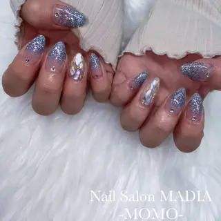 ネイル MADIA所属・momo .のネイルデザイン