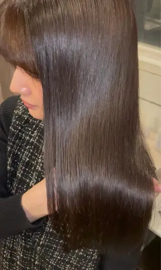 ミディアム hertim所属・髪質改善縮毛矯正 専門店のヘアスタイル