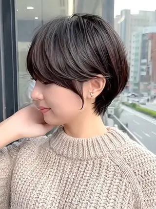 ショート ショートヘア くすみカラー、大場猛のヘアスタイル