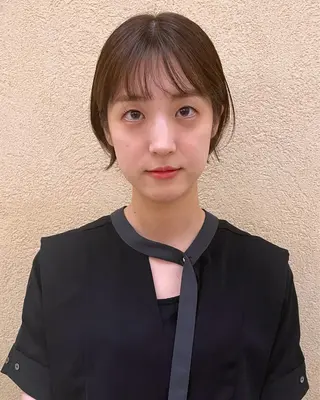 ショート カラー 塩谷 雪花のヘアスタイル