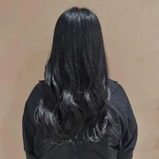 ロング カラー ヘアアレンジ 飯島 美海のヘアスタイル