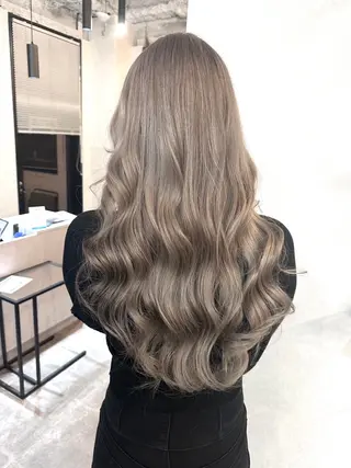 ロング カラー SE ITAのヘアスタイル