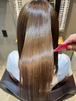 セミロング 【Hwyl】ヒュイル八王子【髪質改善】所属・✨髪質改善✨艶髪✨ MARIのヘアスタイル