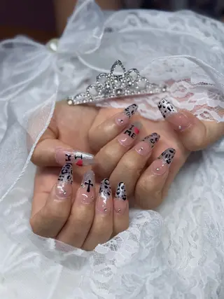 ネイル nailsalonANNA所属・濱田 杏奈のネイルデザイン