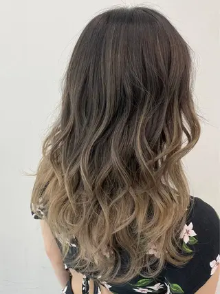 ロング ✨美髪透明感ソムリエ ✨💎KAZU💎のヘアスタイル