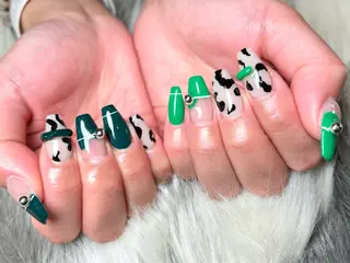 ミディアム 小林joieange 心斎橋店のネイルデザイン