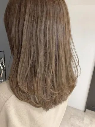 セミロング カラー サイドバング 🇰🇷沼田　拓斗のヘアスタイル